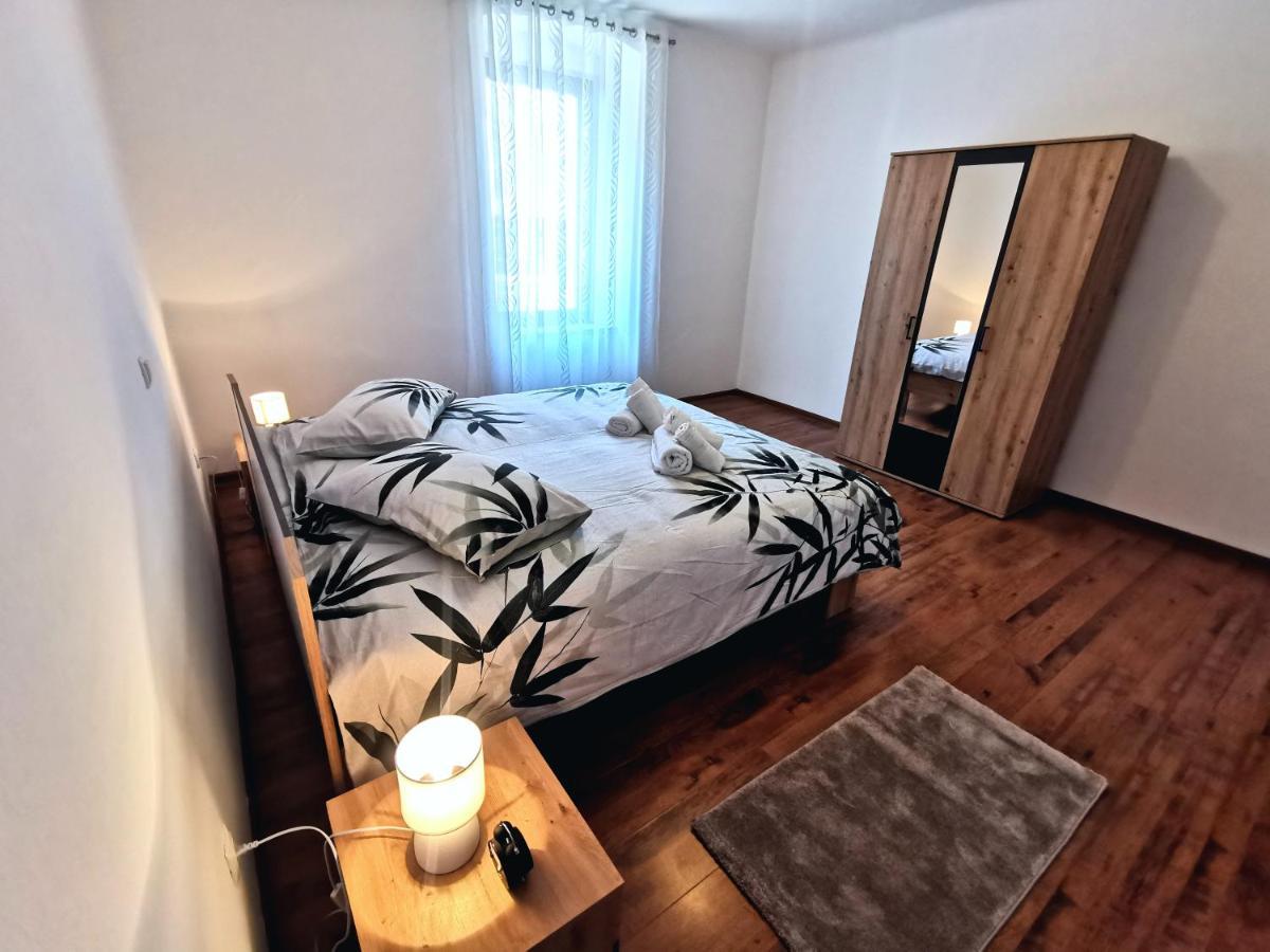 Apartmán Parun Pula Exteriér fotografie