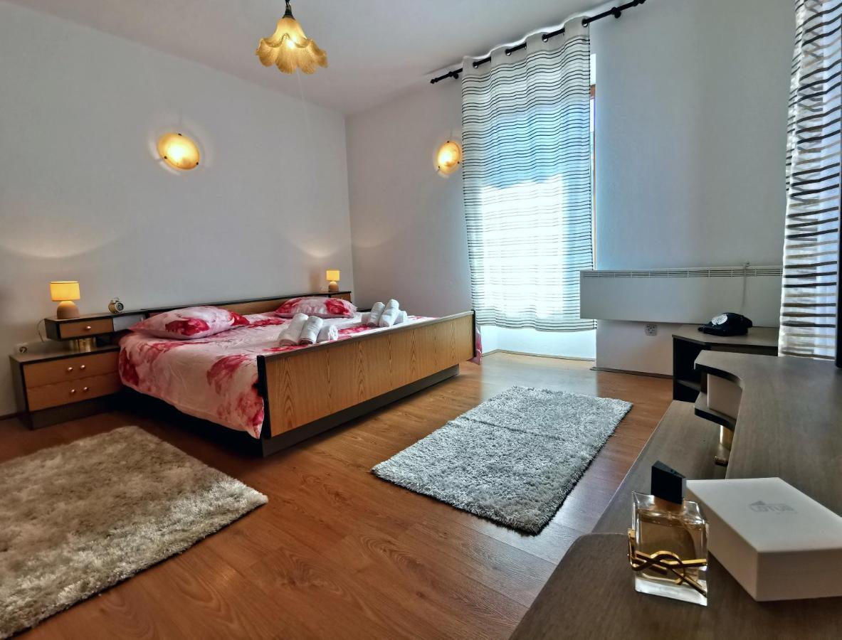 Apartmán Parun Pula Exteriér fotografie